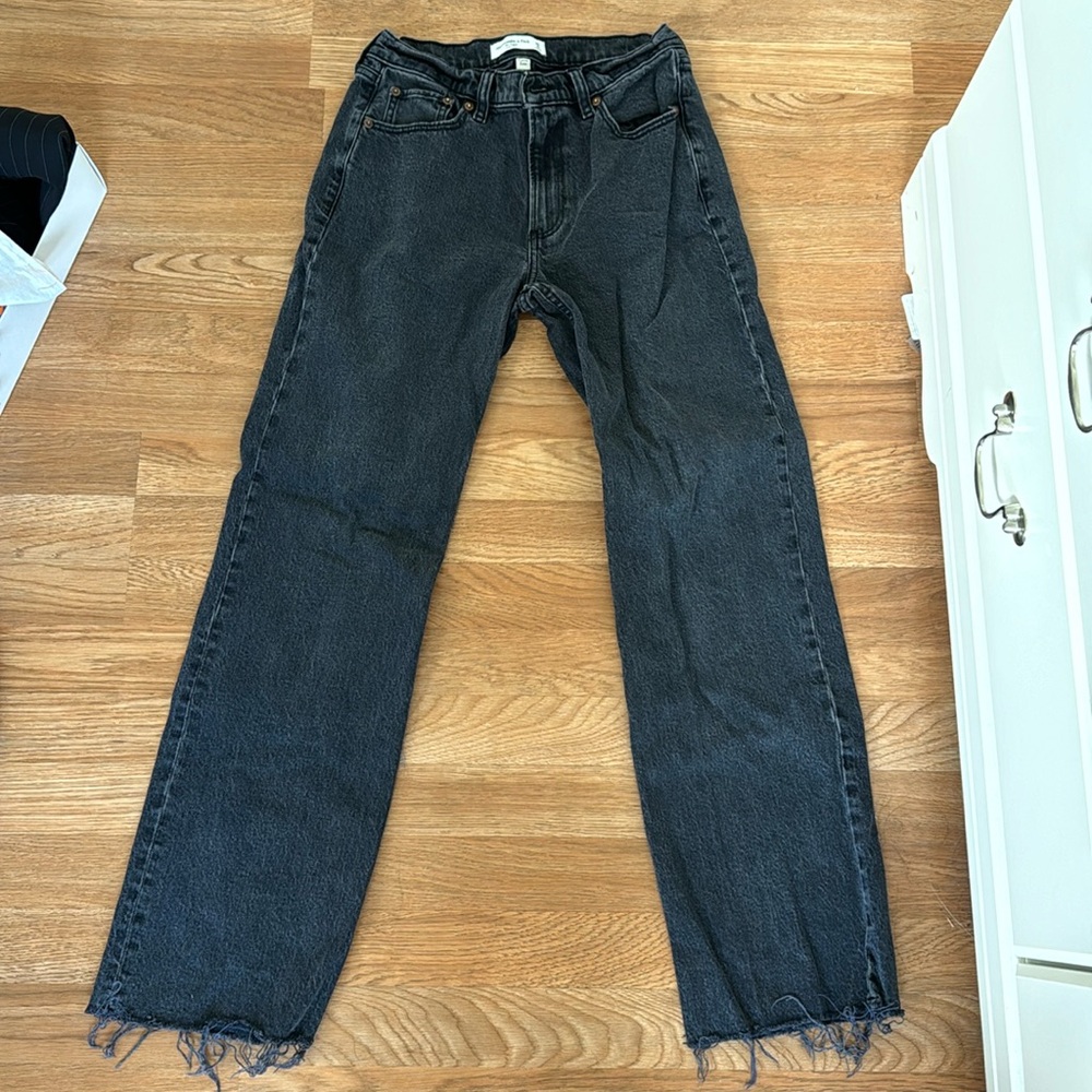 A&F BAGGY LOWRISE JEAN size 0r